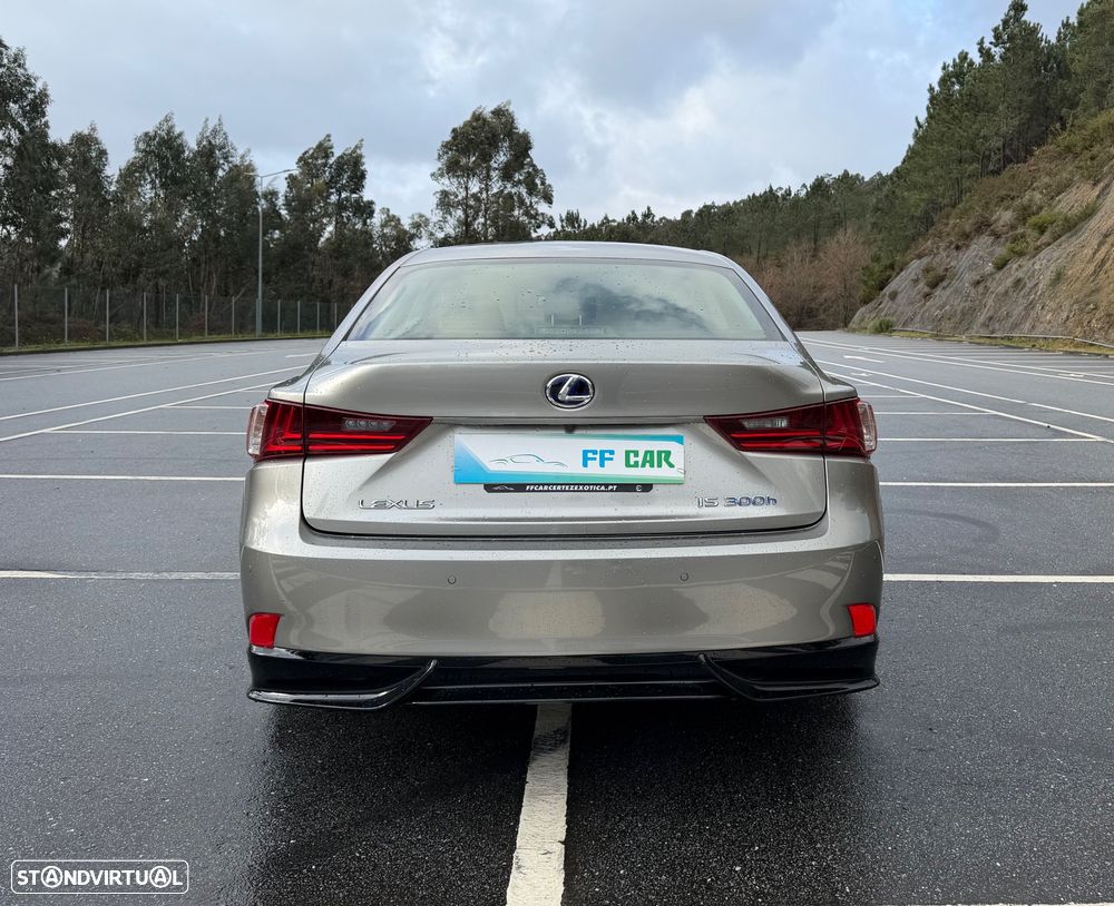 Lexus IS 300H Pack Executive+ - 7