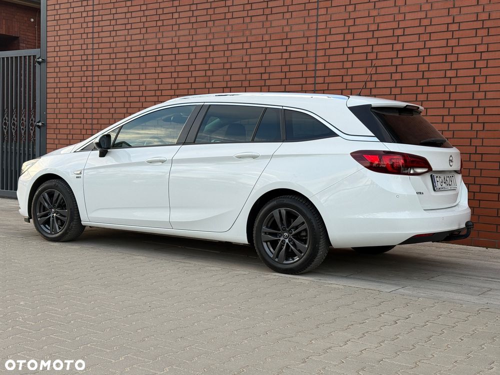 Opel Astra 1.6 D Start/Stop 120 Jahre - 8