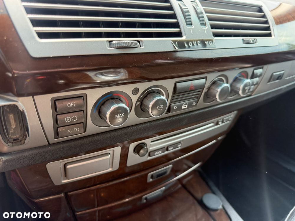 BMW Seria 7 - 17