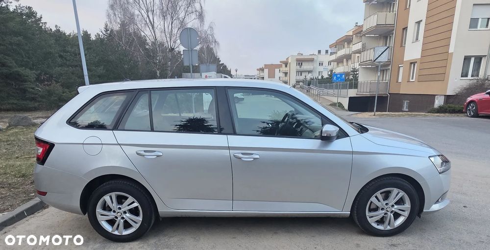 Skoda Fabia 1.0 TSI Ambition - 25