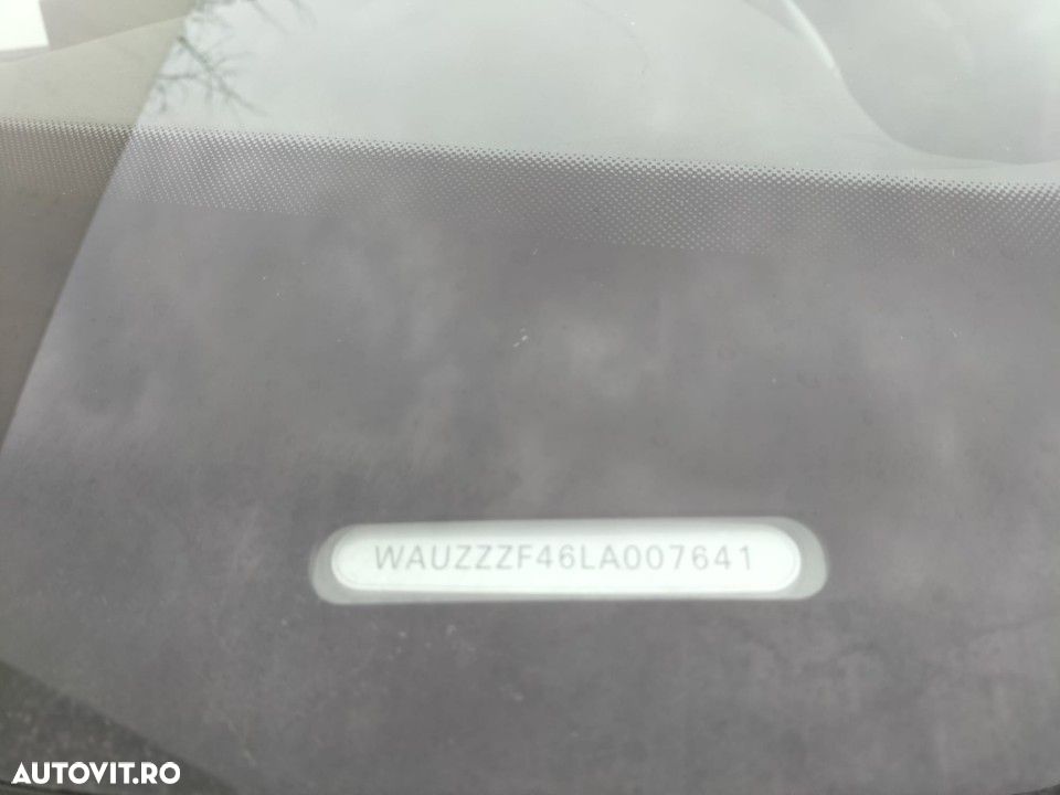 Audi A4 2.0 40 TDI S tronic S Line - 11