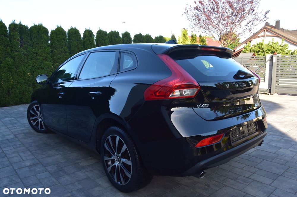 Volvo V40 T3 Momentum - 6