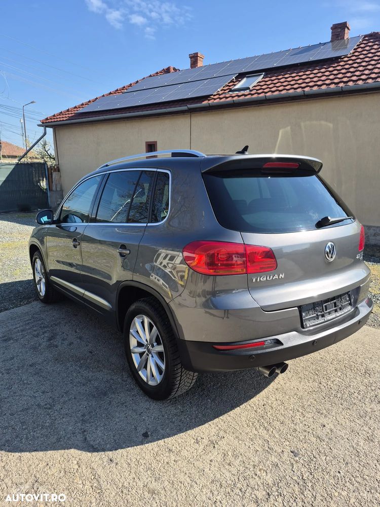 Volkswagen Tiguan 2.0 TDI 4Motion DSG Sport & Style - 4
