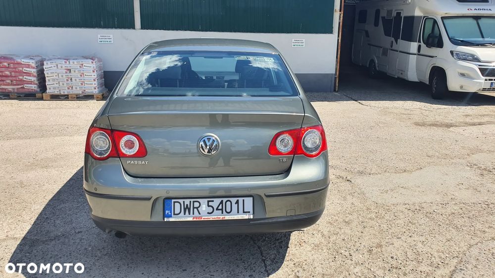 Volkswagen Passat 1.4 TSI Comfortline - 17