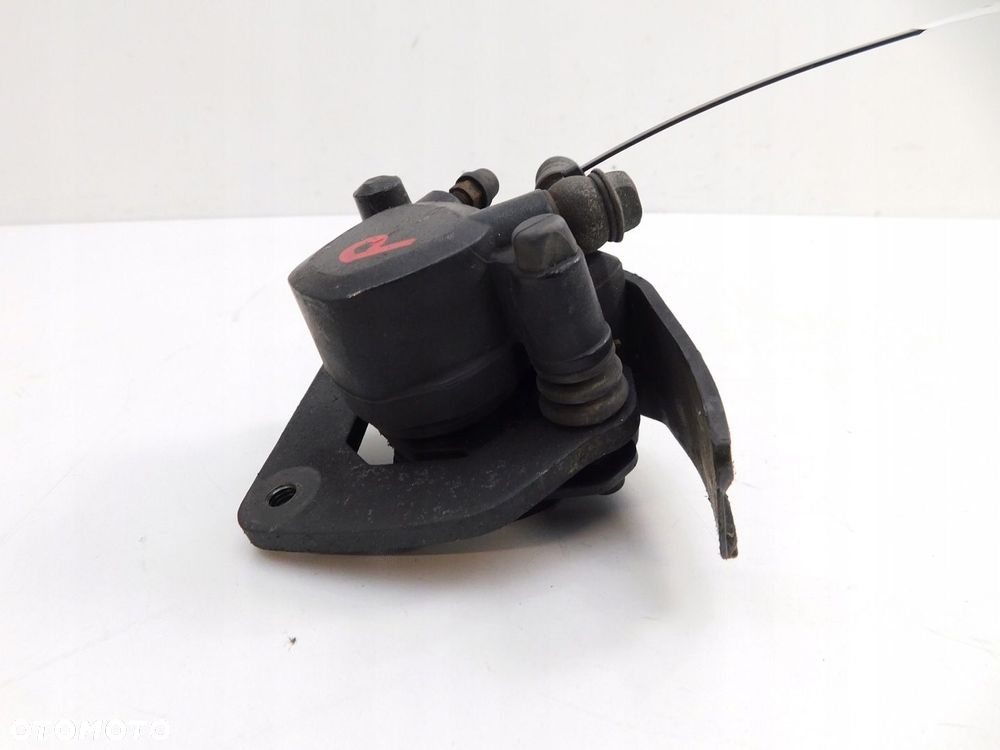 SUZUKI TUX 125 ZACISK HAMULCA PRZÓD - 5