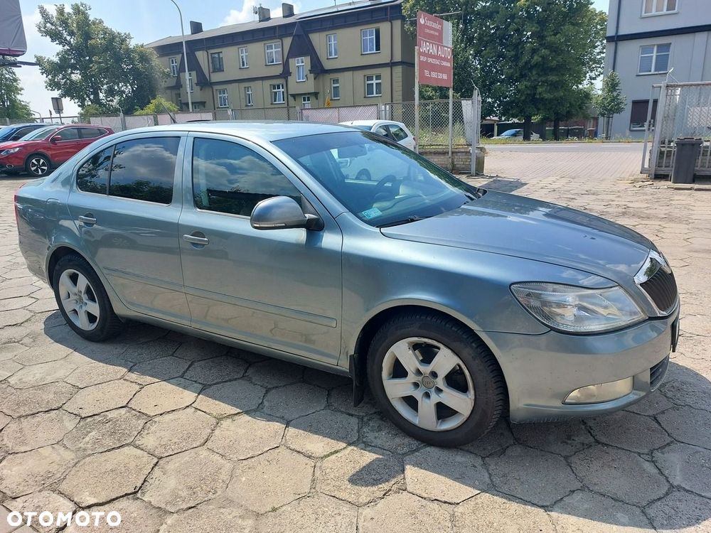 Skoda Octavia - 2
