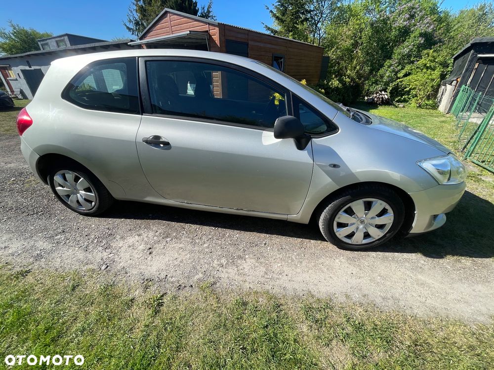 Toyota Auris 1.4 D-4D - 2