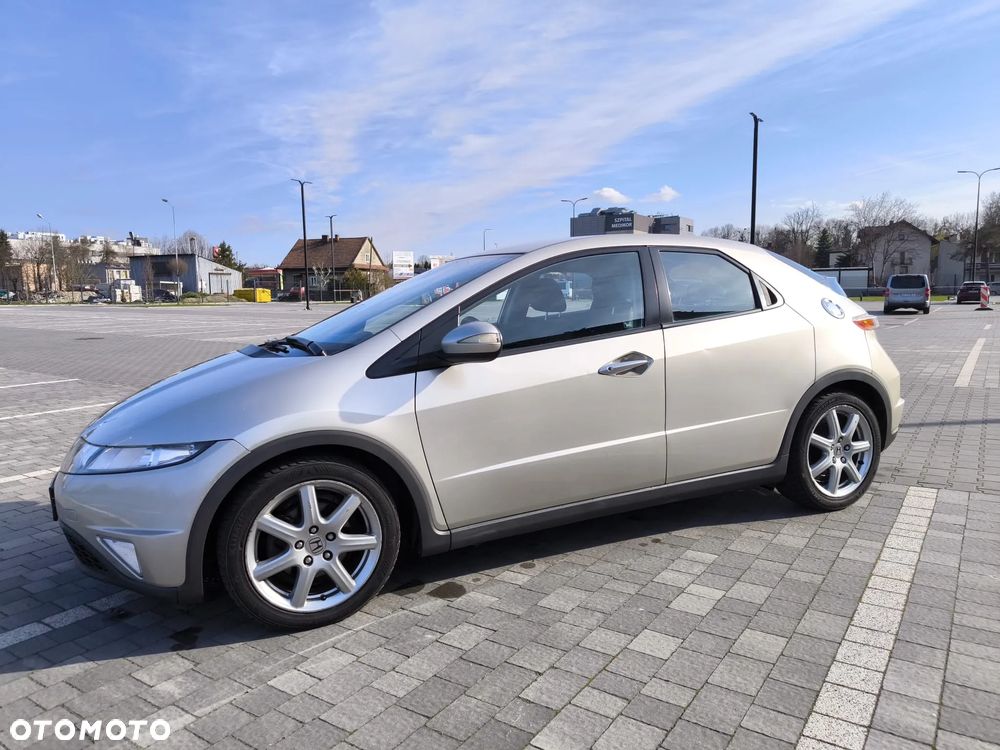 Honda Civic 1.8 Executive - 37
