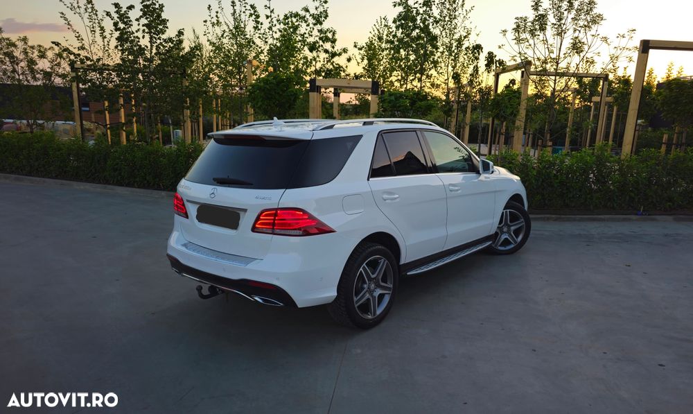 Mercedes-Benz GLE 350 d 4MATIC - 2