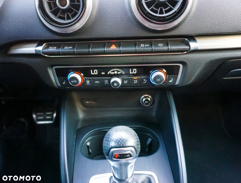 Audi A3 Sportback 35 TFSI cylinder on demand S tronic sport - 29