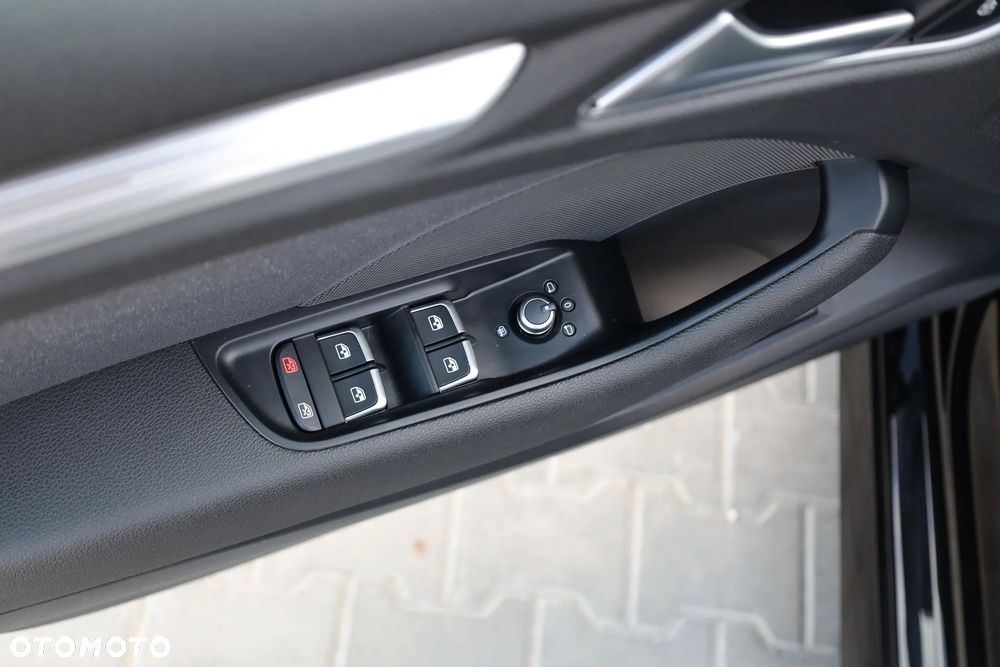 Audi A3 Limousine 1.4 TFSI CoD Sport S tronic - 22