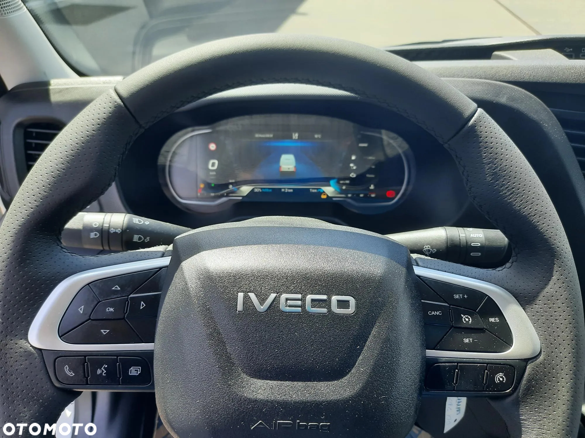 Iveco Daily / Pewny partner w biznesie ! - 12
