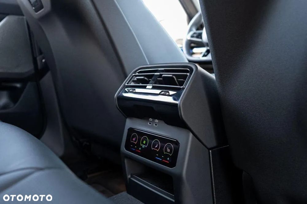 BMW Seria 5 520d mHEV M Sport - 29
