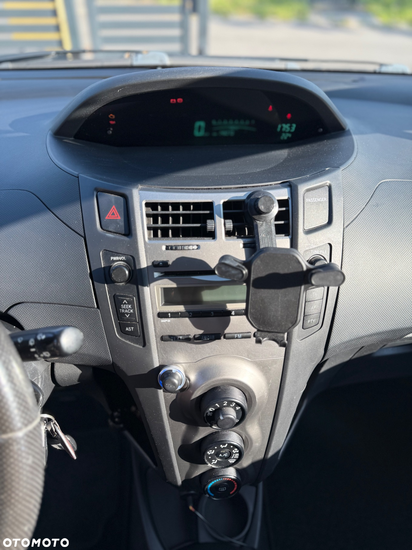 Toyota Yaris 1.33 Luna - 11