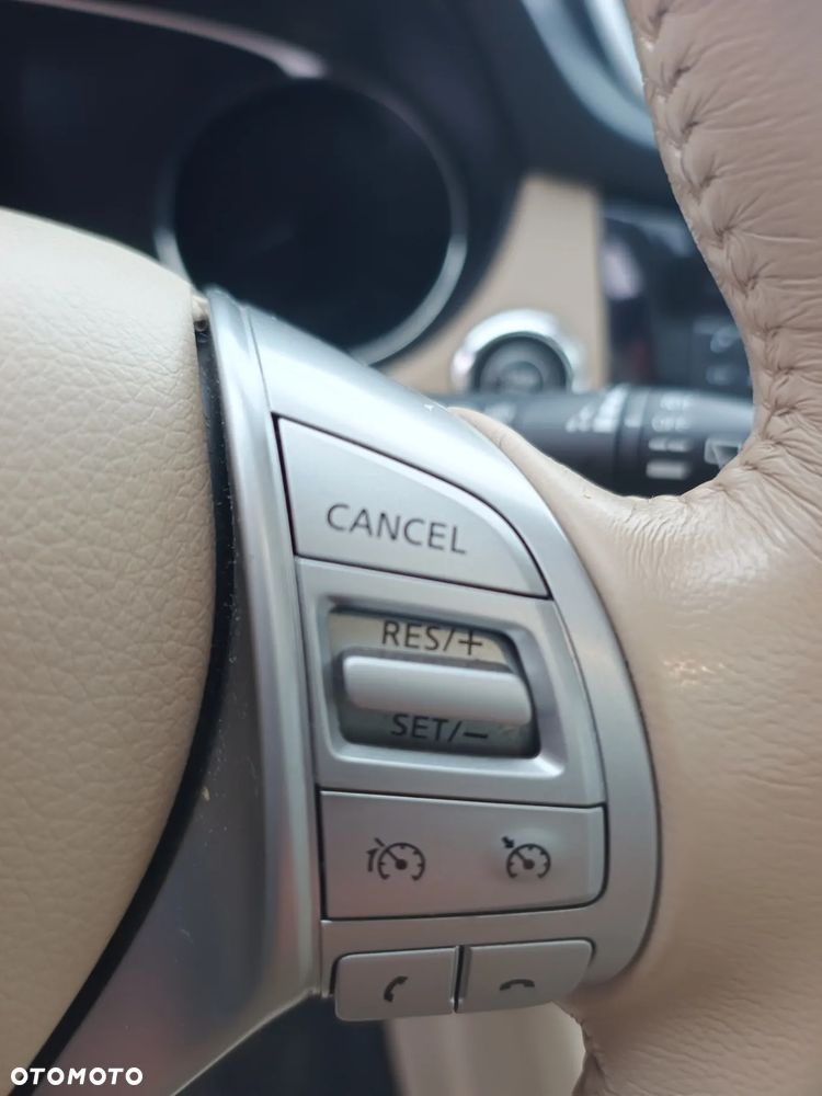 Nissan X-Trail 1.6 DCi Tekna 4WD - 24