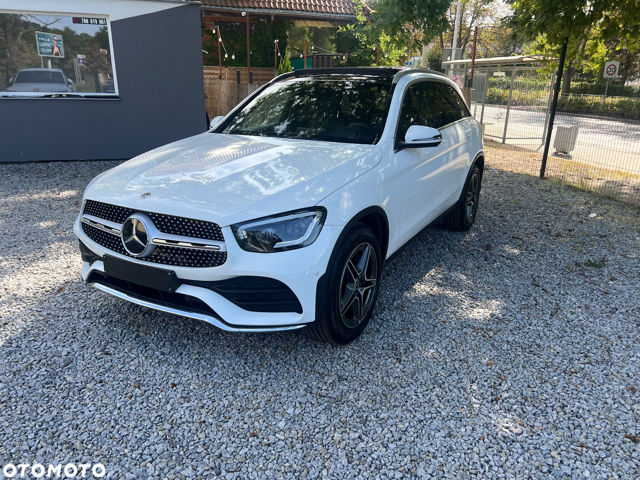 Mercedes-Benz GLC 220 d 4Matic 9G-TRONIC AMG Line Plus - 3