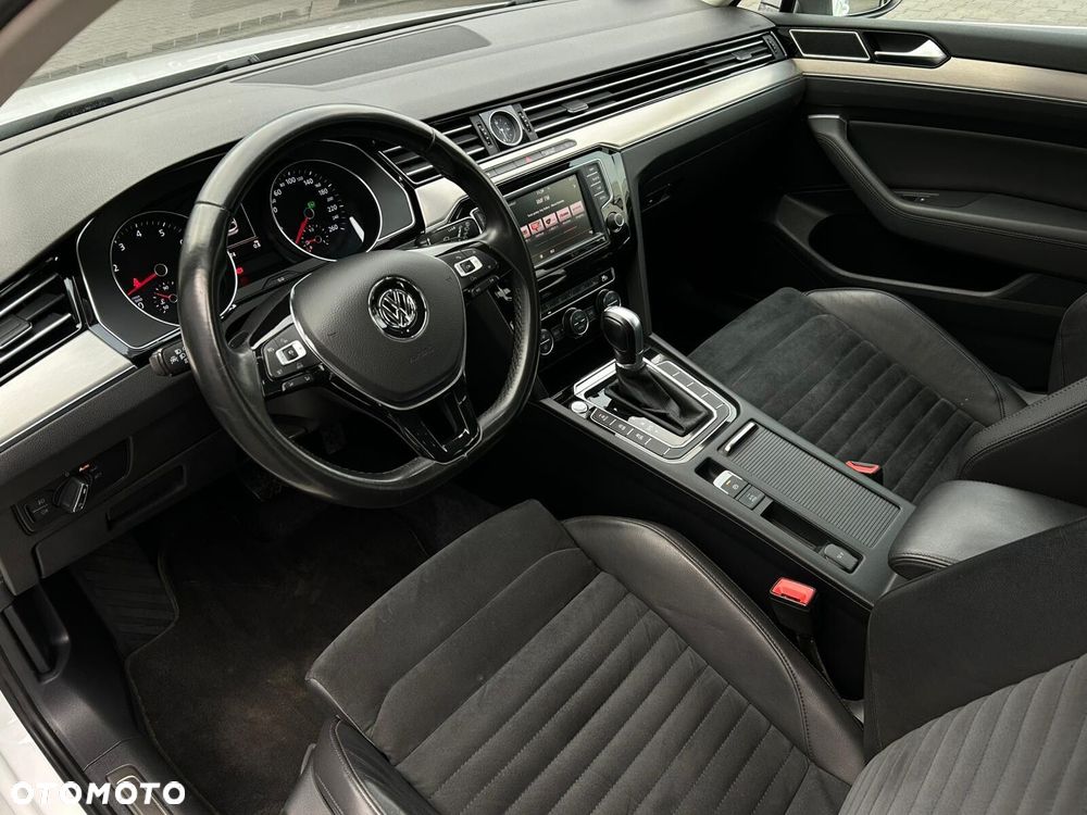 Volkswagen Passat - 6