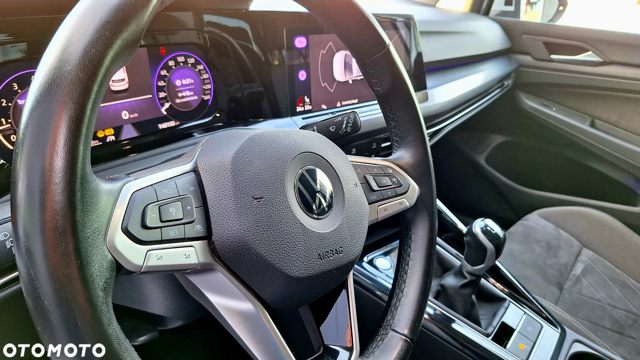 Volkswagen Golf - 16