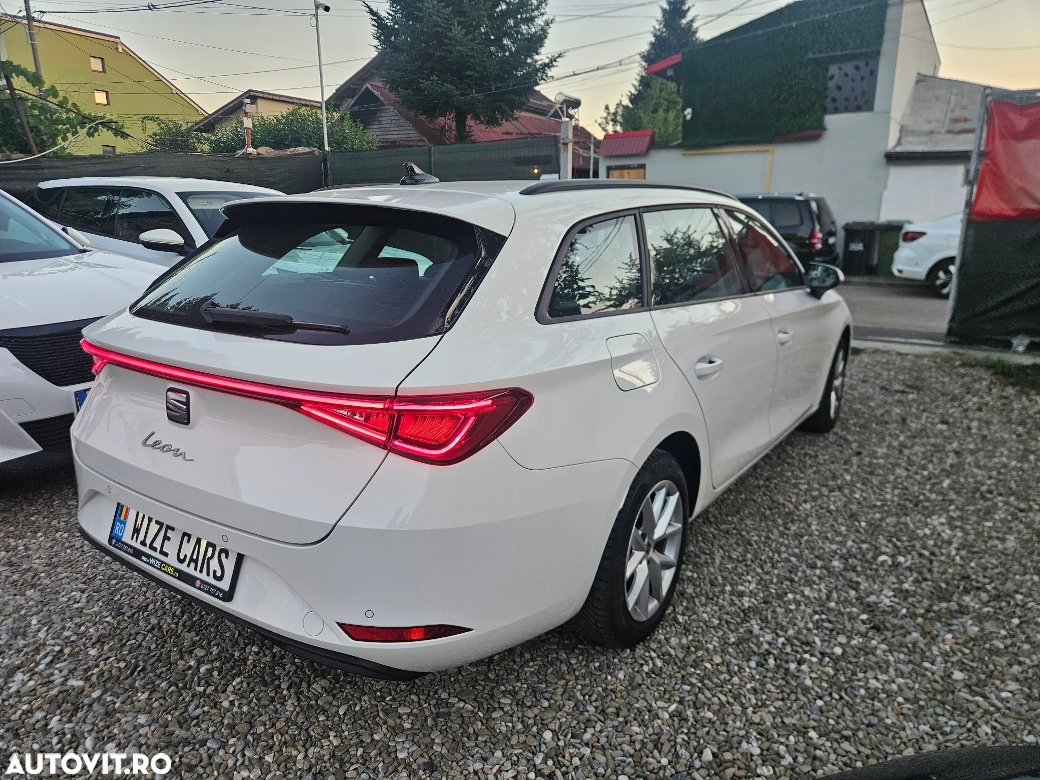 Seat Leon ST 1.0 ETSI mHEV DSG7 Style - 3