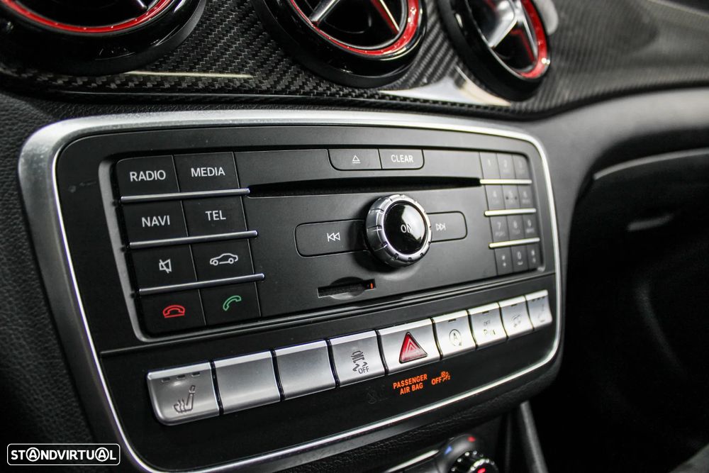 Mercedes-Benz CLA 45 AMG Shooting Brake 4-Matic - 36