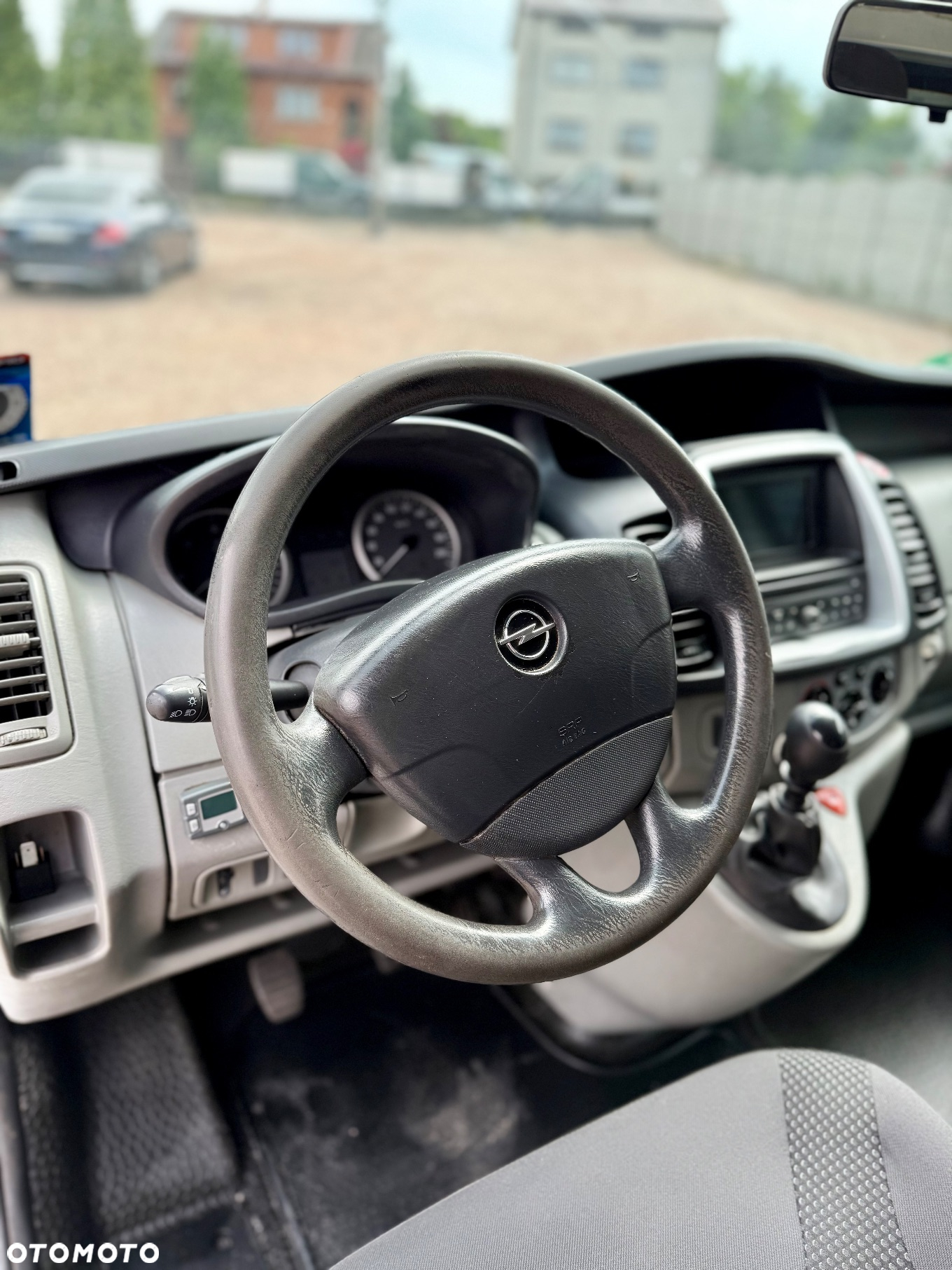 Opel Vivaro - 8