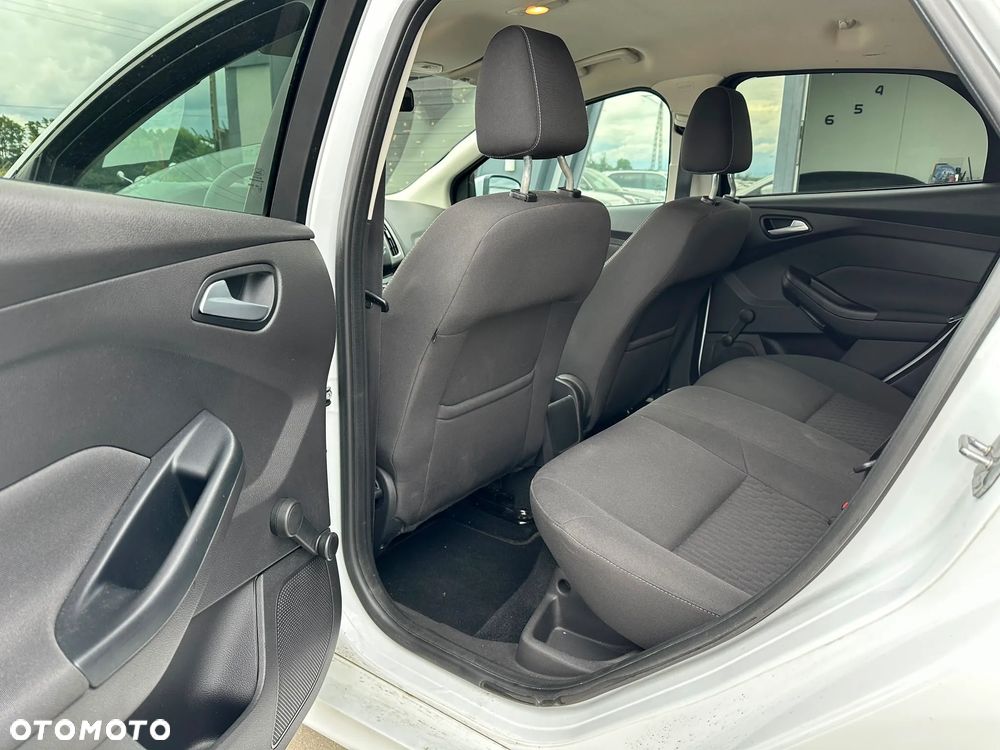 Ford Focus - 16