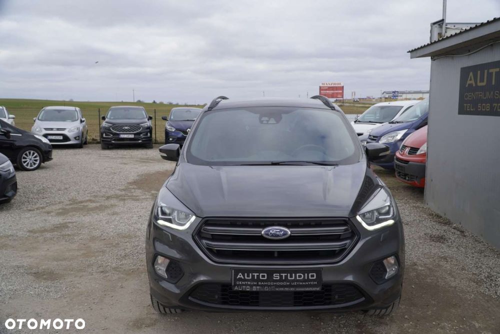 Ford Kuga 1.5 EcoBoost 2x4 ST-Line - 32