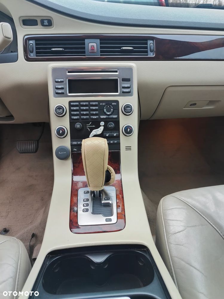 Volvo S80 D5 Momentum - 17