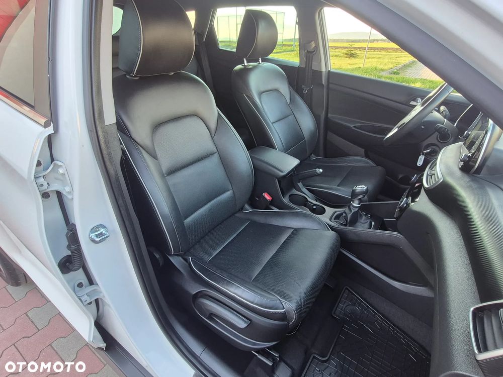 Hyundai Tucson 1.6 Turbo 2WD Style - 27