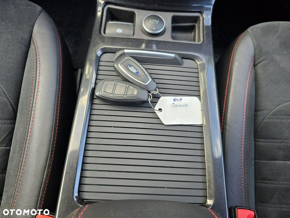 Ford Kuga - 19