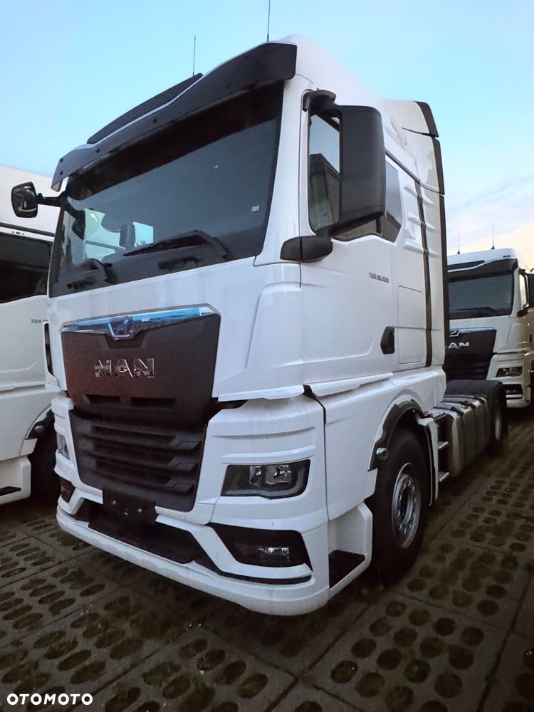 MAN TGX 18.520 długa rama 2025
