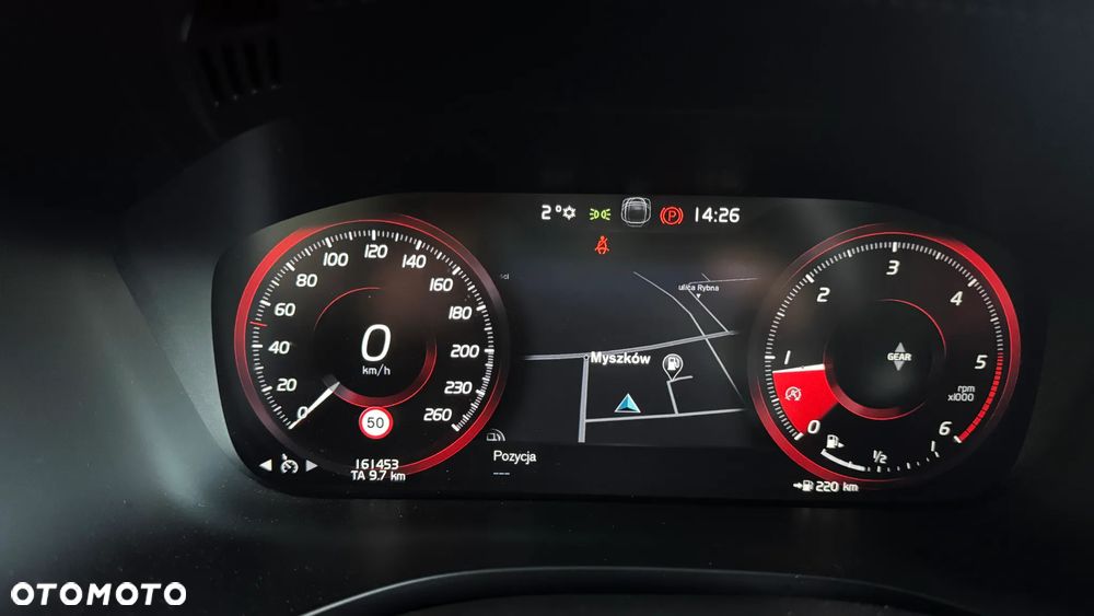 Volvo XC 60 D4 Momentum Pro - 22