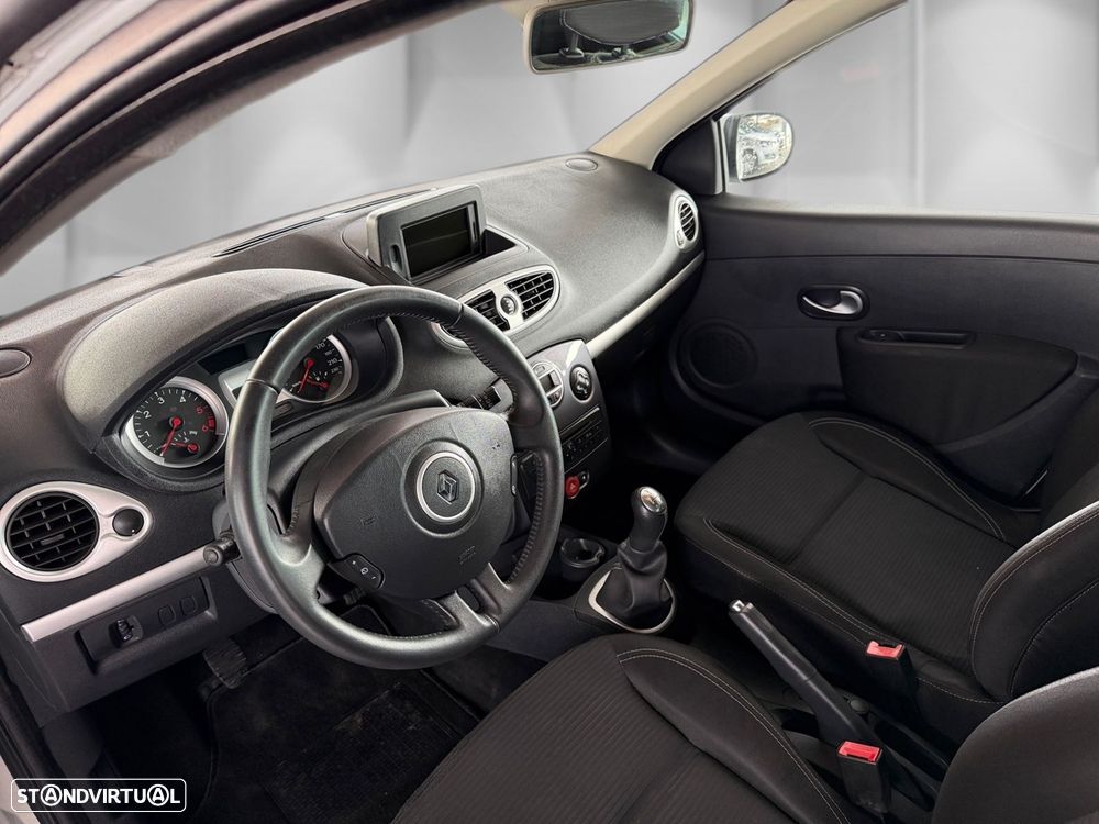 Renault Clio 1.5 dCi 90 FAP TomTom Edition - 5