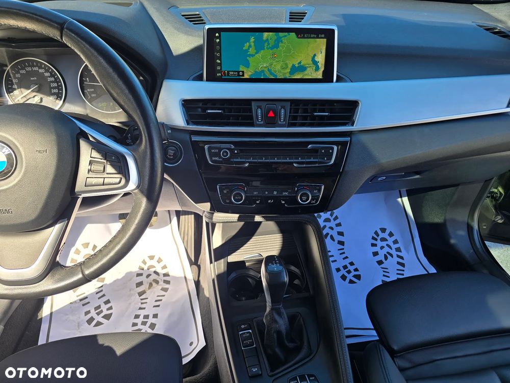 BMW X1 xDrive25i xLine - 23