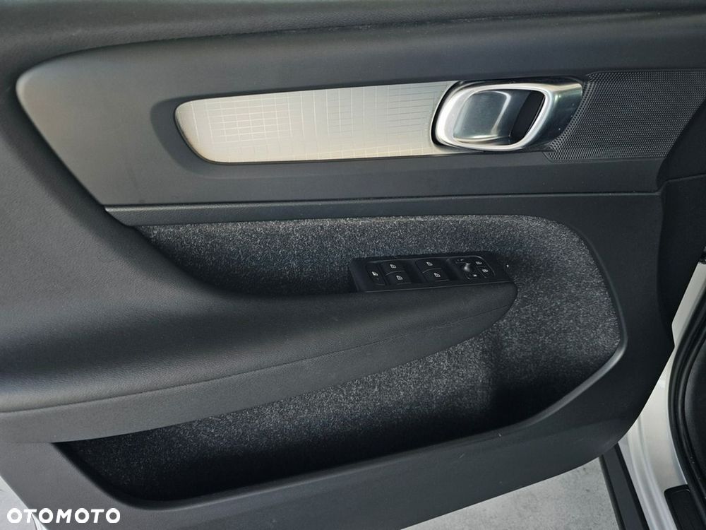 Volvo XC 40 - 11