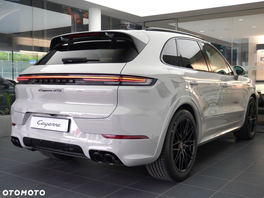 Porsche Cayenne GTS - 15