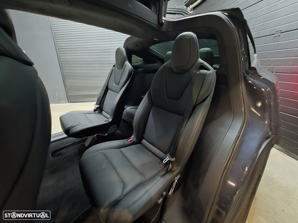 Tesla Model X Long Range AWD - 26