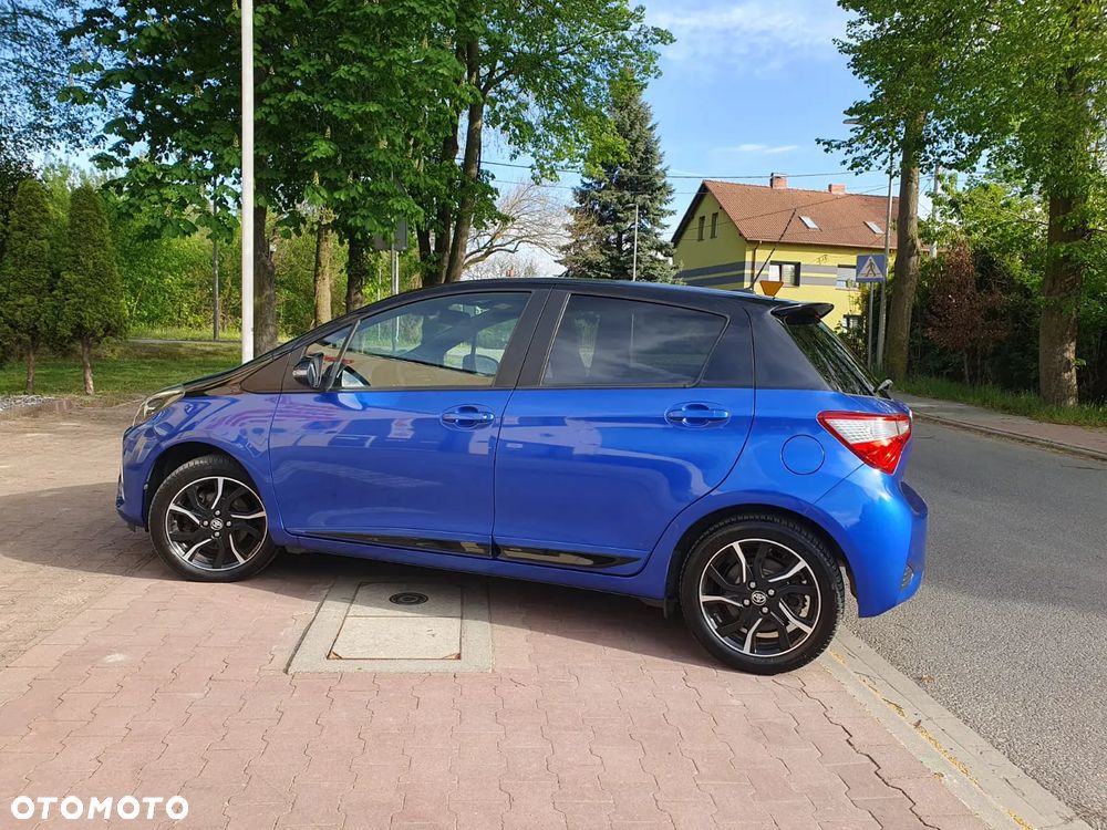 Toyota Yaris 1.5 Premium - 23