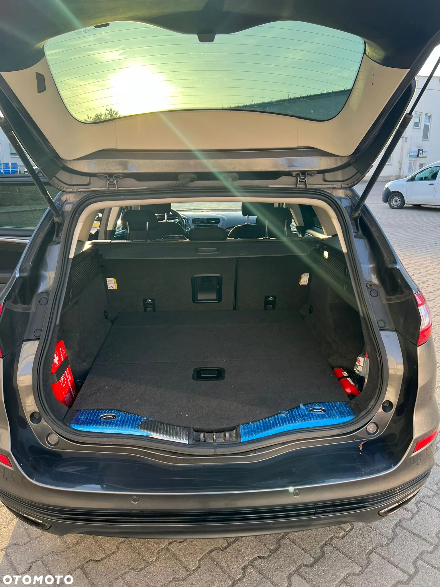 Ford Mondeo 2.0 EcoBoost Titanium - 14