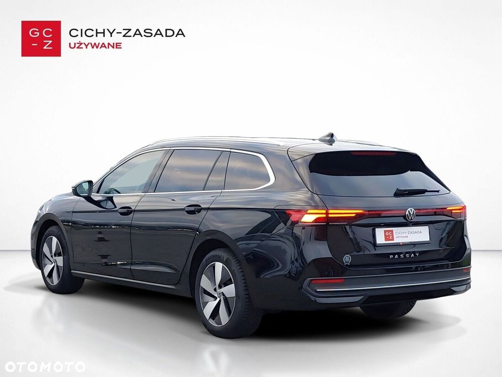 Volkswagen Passat - 3