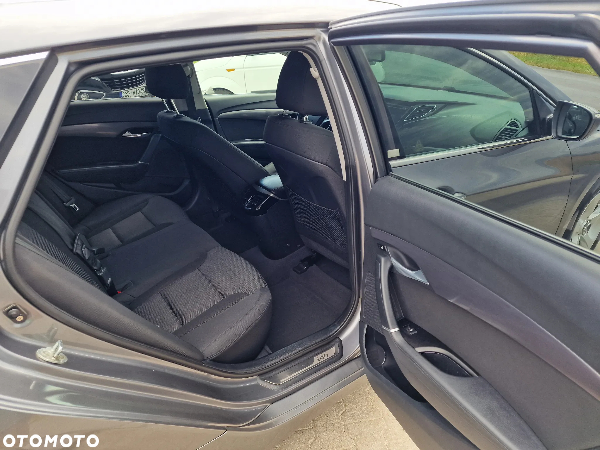 Hyundai i40 Kombi 1.7 CRDi Premium - 25