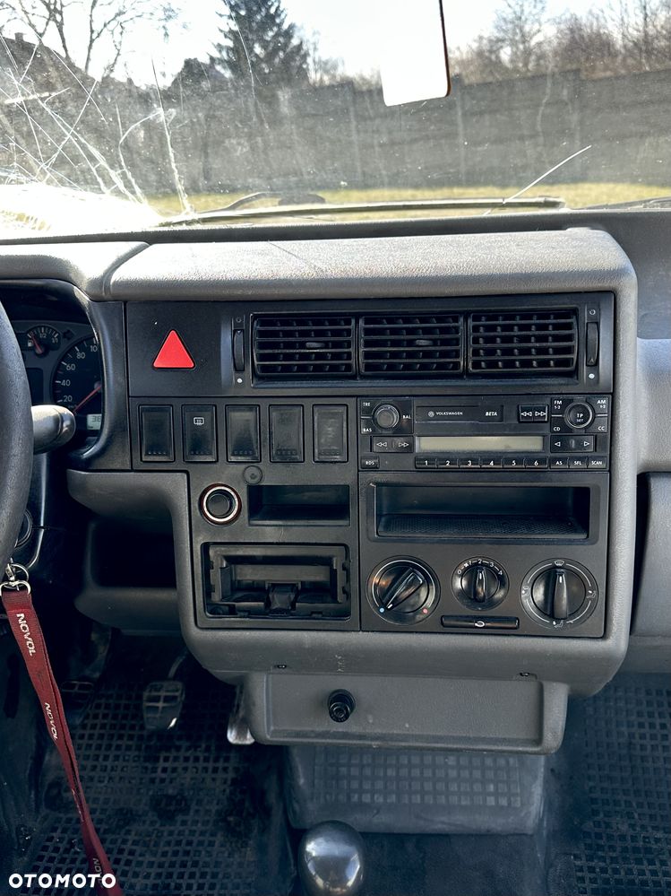 Volkswagen Transporter - 14