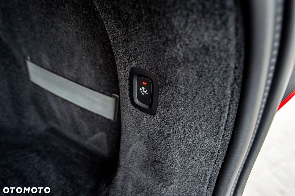 Volvo V90 D5 AWD Geartronic Inscription - 37