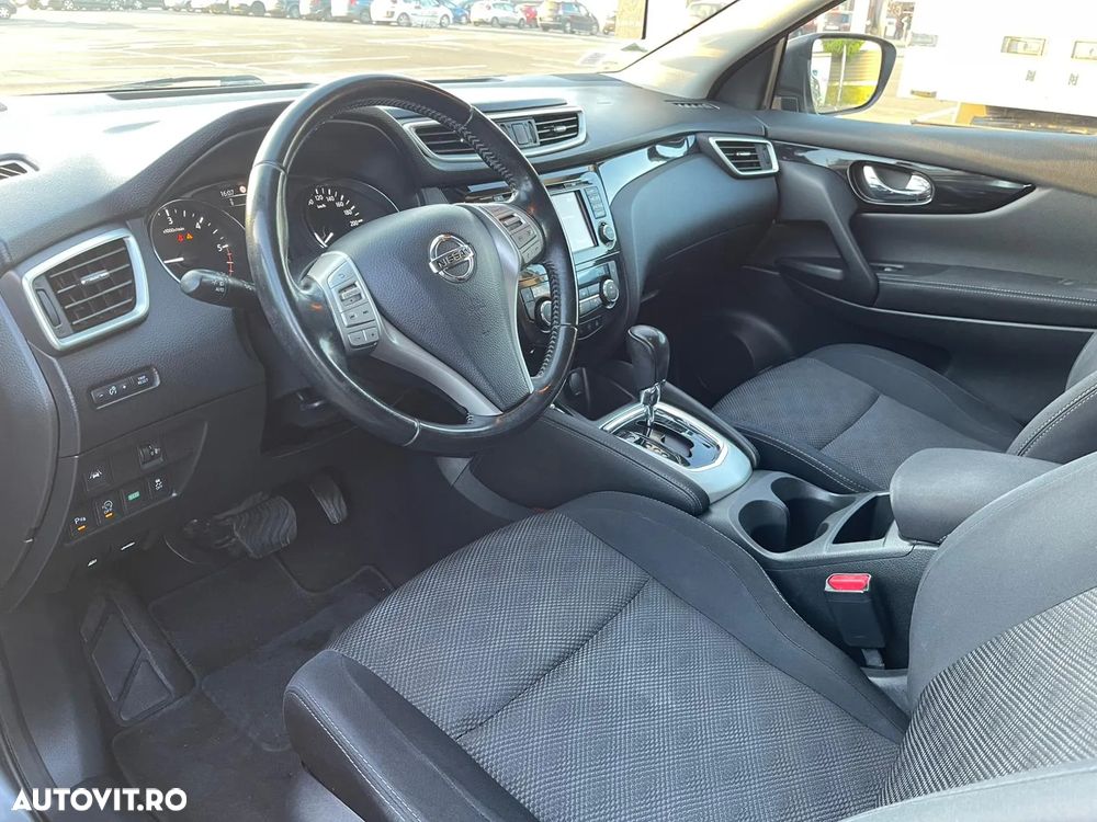 Nissan Qashqai 1.6 DCI Xtronic N-Connecta - 4