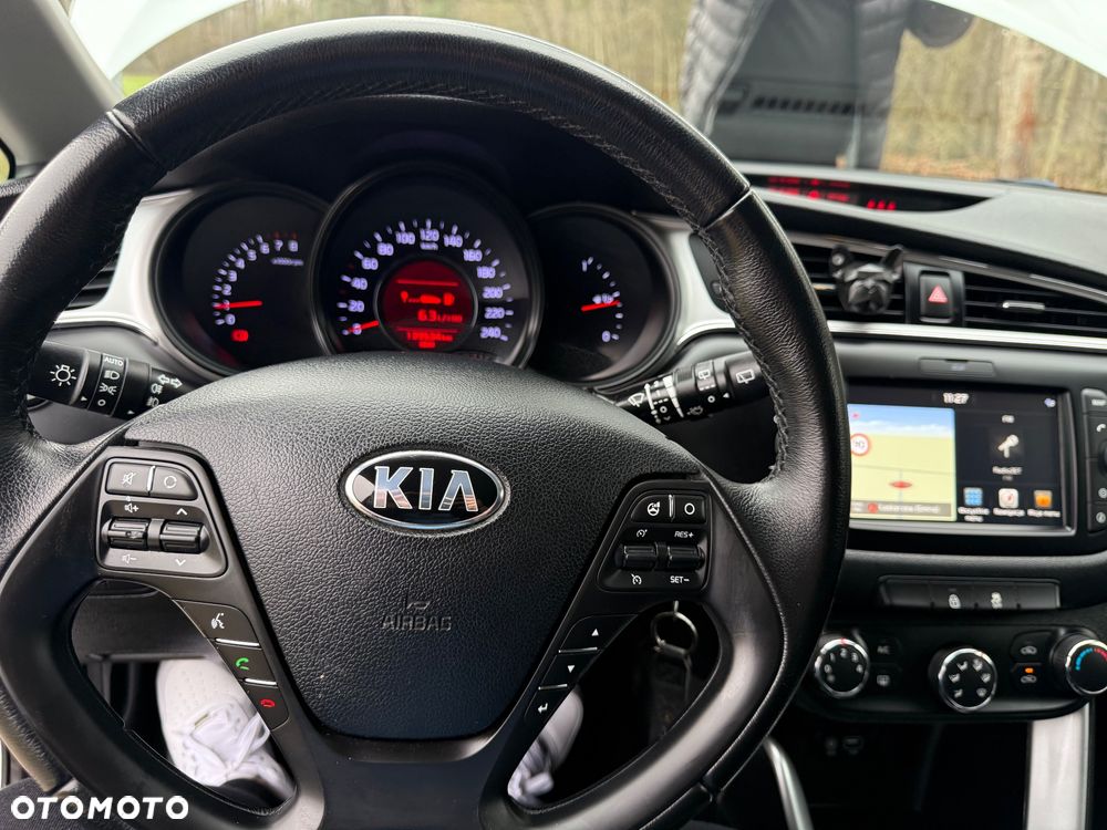 Kia Ceed - 22