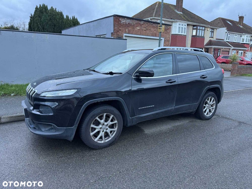 Jeep Cherokee - 4