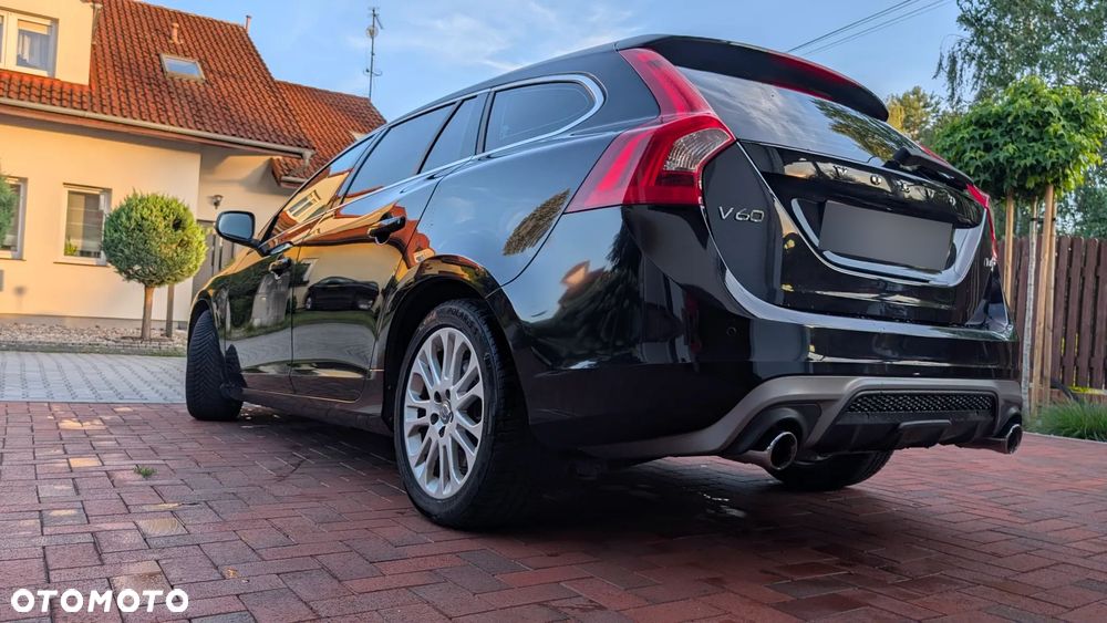 Volvo V60 D4 Drive-E R-Design Kinetic - 15