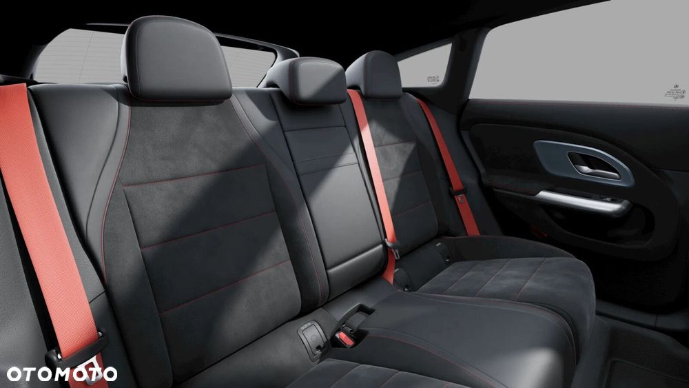 Mercedes-Benz CLA 200 mHEV 8G-DCT - 11