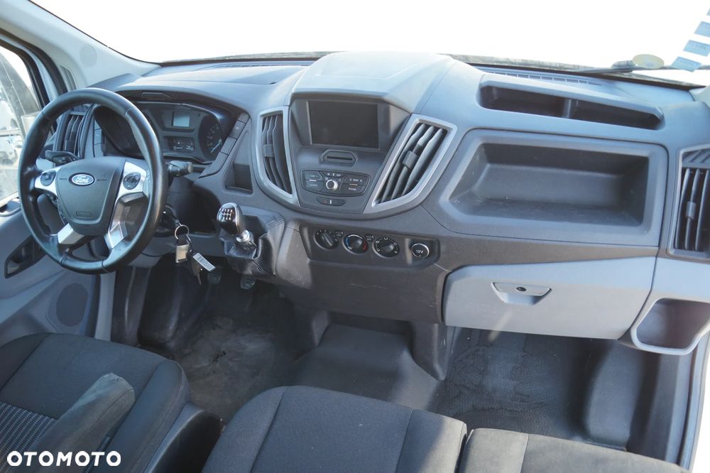 Ford Transit - 29