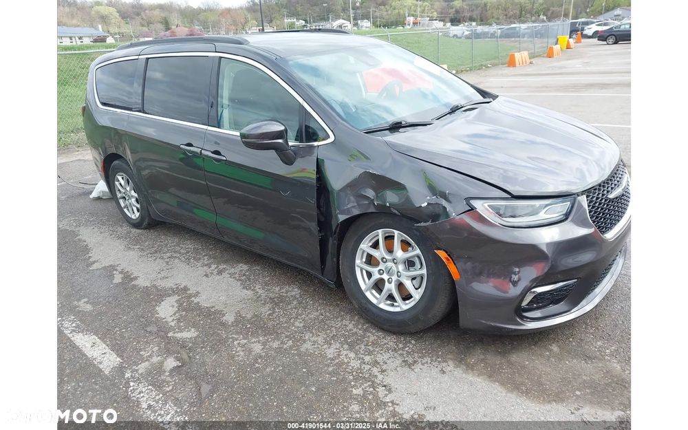 Chrysler Pacifica - 3